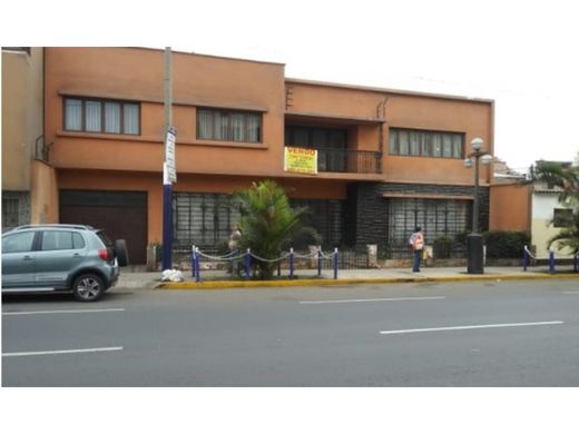 Участок, Chorrillos, Lima