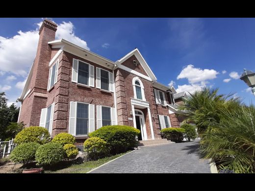 Элитный дом, Кочабамба, Departamento de Cochabamba