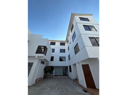 Apartment in Cochabamba, Departamento de Cochabamba