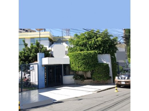 Элитный дом, Кочабамба, Departamento de Cochabamba