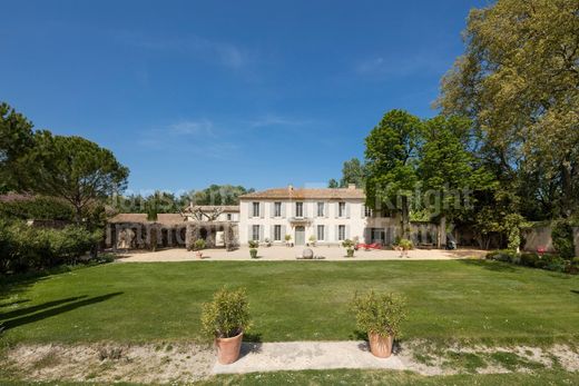 Luxury home in Tarascon, Bouches-du-Rhône
