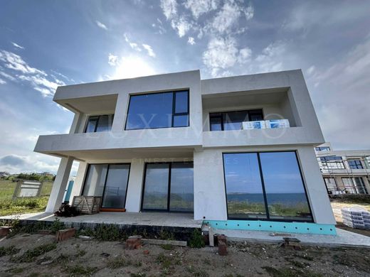 Townhouse in Chernomorets, Obshtina Sozopol
