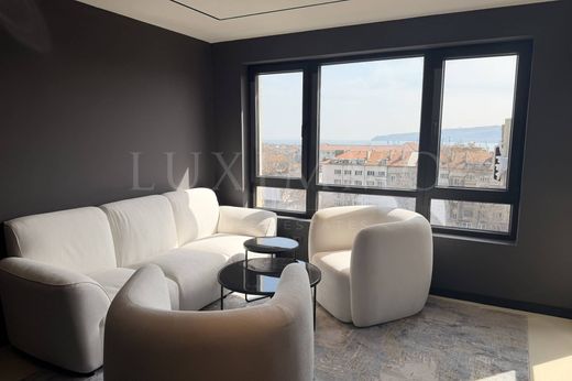 Apartment / Etagenwohnung in Warna, Obshtina Varna