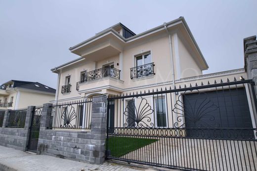 Casa adosada en Belashtitsa, Plovdiv