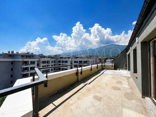 Apartment / Etagenwohnung in Sofia, Stolichna Obshtina