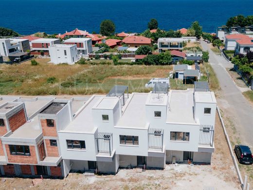 Casa adosada en Lozenets, Obshtina Tsarevo
