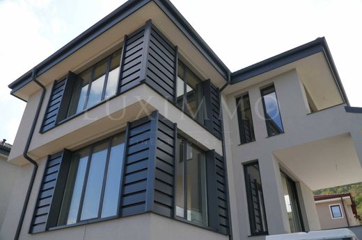 城市独宅  Belashtitsa, Plovdiv