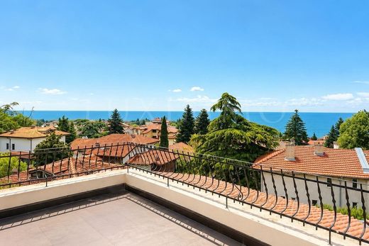 Apartment / Etagenwohnung in Warna, Obshtina Varna