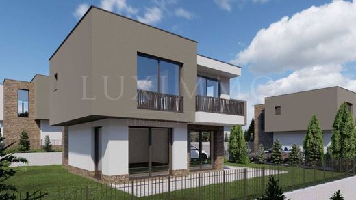 Townhouse in Kladnitsa, Obshtina Pernik