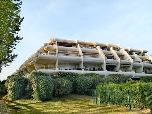 Apartment / Etagenwohnung in La Grande-Motte, Hérault