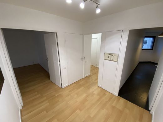 Apartment / Etagenwohnung in Charenton-le-Pont, Val-de-Marne