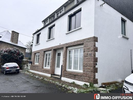 Edificio en Perros-Guirec, Costas de Armor