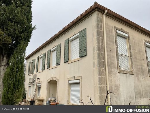 Fontvieille, Bouches-du-Rhôneの高級住宅