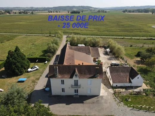 Luksusowy dom w Lamonzie, Dordogne