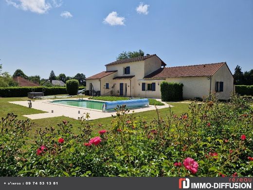 Casa di lusso a Lubersac, Corrèze