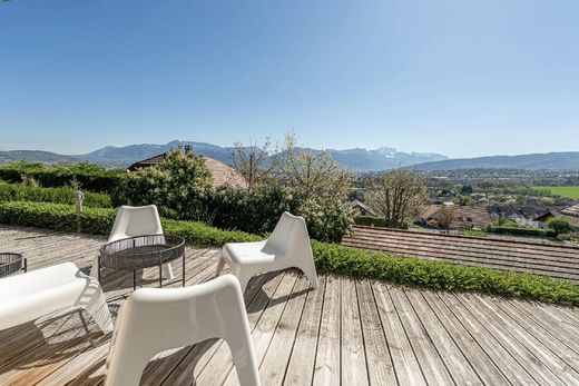 Apartment in Poisy, Haute-Savoie