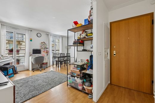 Apartment in La Muette, Auteuil, Porte Dauphine, Paris