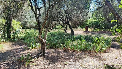 Land in Nîmes, Gard