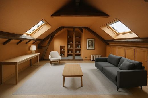 Apartment in Saint-Germain, Odéon, Monnaie, Paris