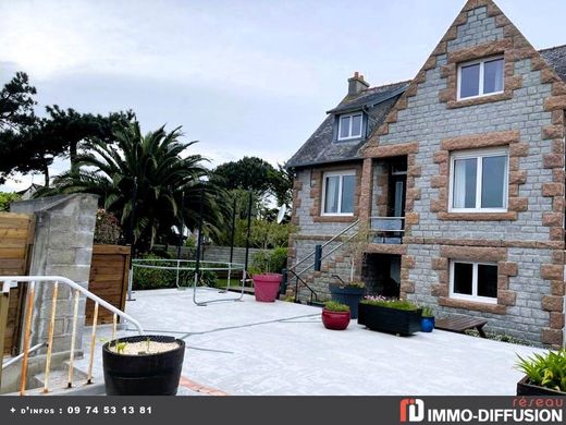 Luxe woning in Perros-Guirec, Côtes-d'Armor