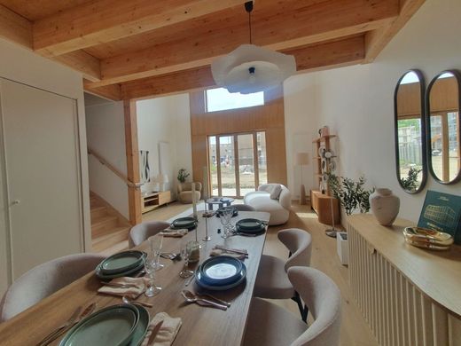 Luxury home in Neuilly-Plaisance, Seine-Saint-Denis