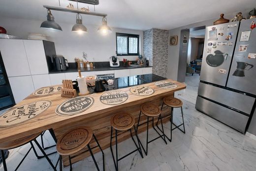 Luxe woning in Claye-Souilly, Seine-et-Marne