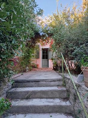 Maison de luxe à Nîmes, Gard