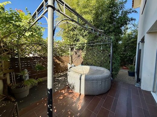 Luxury home in Mauguio, Hérault