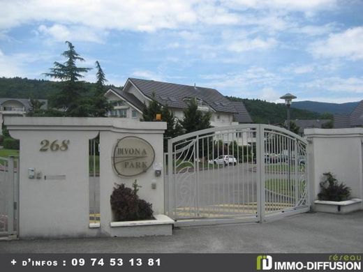 Квартира, Divonne-les-Bains, Ain