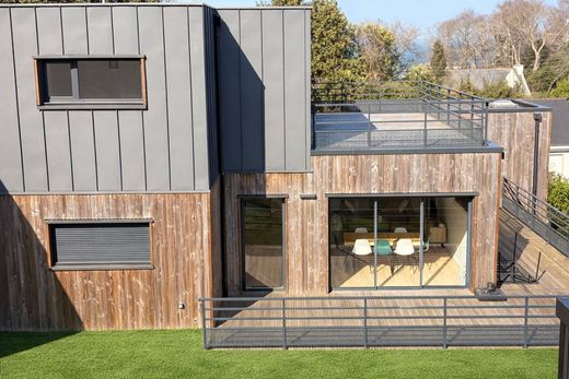 Luxury home in Perros-Guirec, Côtes-d'Armor