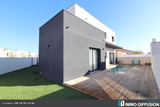 Luxus-Haus in Rivesaltes, Pyrénées-Orientales