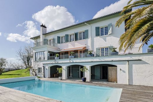 Luxury home in Jurançon, Pyrénées-Atlantiques