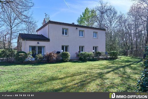 Luxe woning in Saint-Sulpice, Gironde