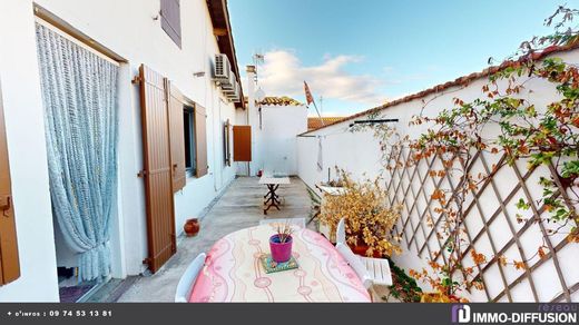 Luxe woning in Mèze, Hérault