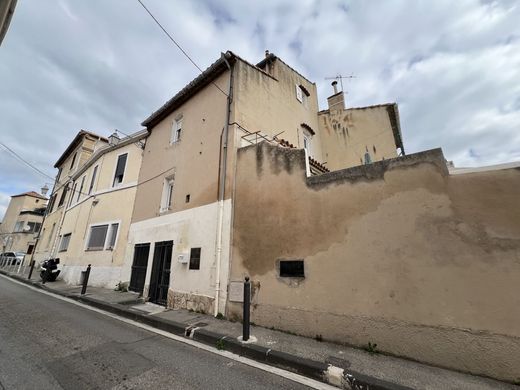 Residential complexes in Marseille, Bouches-du-Rhône