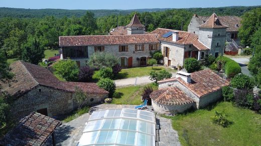 Maison de luxe à Cremps, Lot