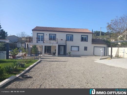 Maison de luxe à Villemoustaussou, Aude