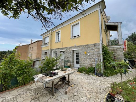 Maison de luxe à L'Île-Rousse, Haute-Corse