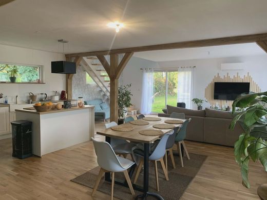 Luxus-Haus in Lusigny-sur-Barse, Aube