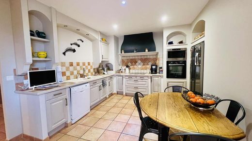 Luxury home in Cazouls-lès-Béziers, Hérault