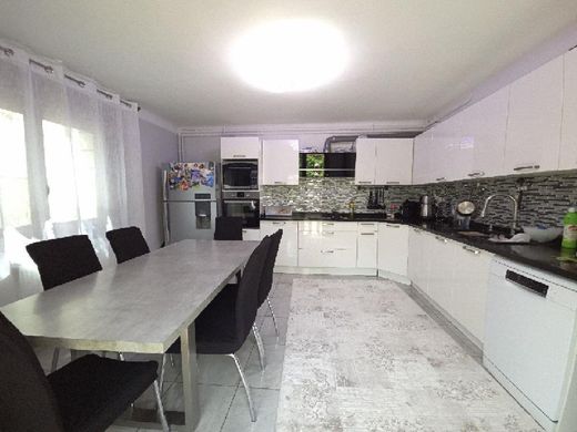 Maison de luxe à Nogent-sur-Oise, Oise