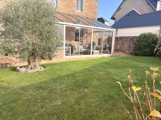 Maison de luxe à Perros-Guirec, Côtes-d'Armor