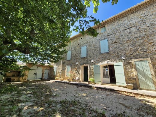 Элитный дом на продажу Uzès