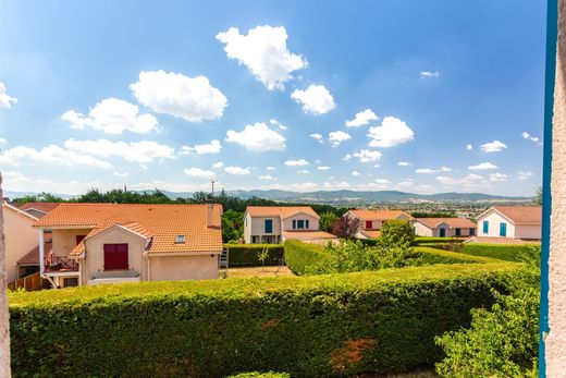 Luxury home in Francheville, Rhône