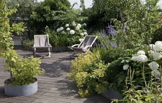 Apartment in Tassin-la-Demi-Lune, Rhône