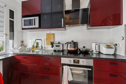 Apartment in La Muette, Auteuil, Porte Dauphine, Paris