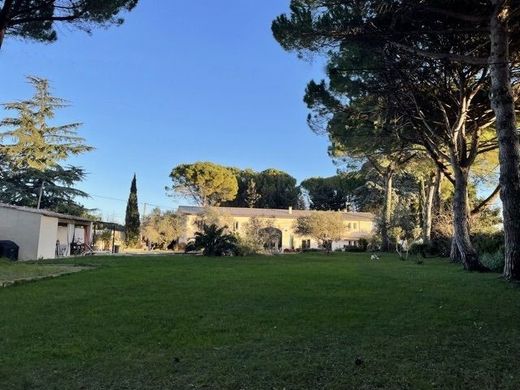 Luxury home in Nîmes, Gard