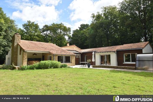 Luxus-Haus in Cholet, Maine-et-Loire