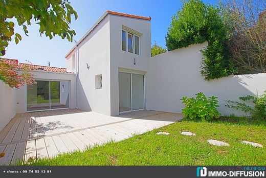 Luxus-Haus in Les Sables-d'Olonne, Vendée