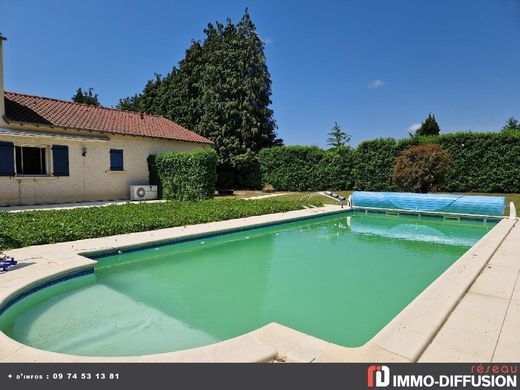 Luxe woning in Lubersac, Corrèze